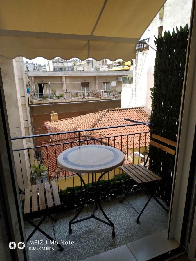 7 Stars Near Metro Apartamento Atenas Exterior foto